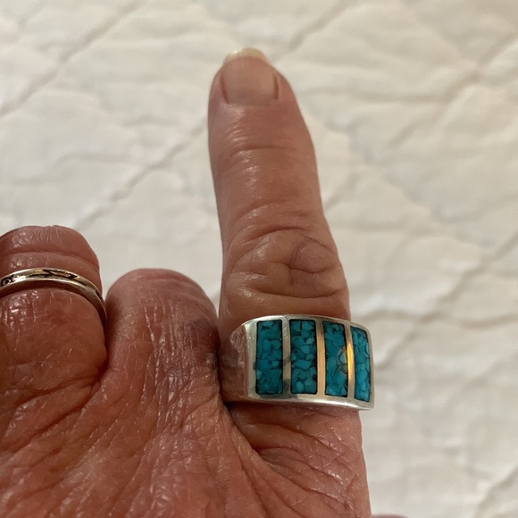 STERLING SILVER INLAID TURQUOISE RING - Picture 7 of 16